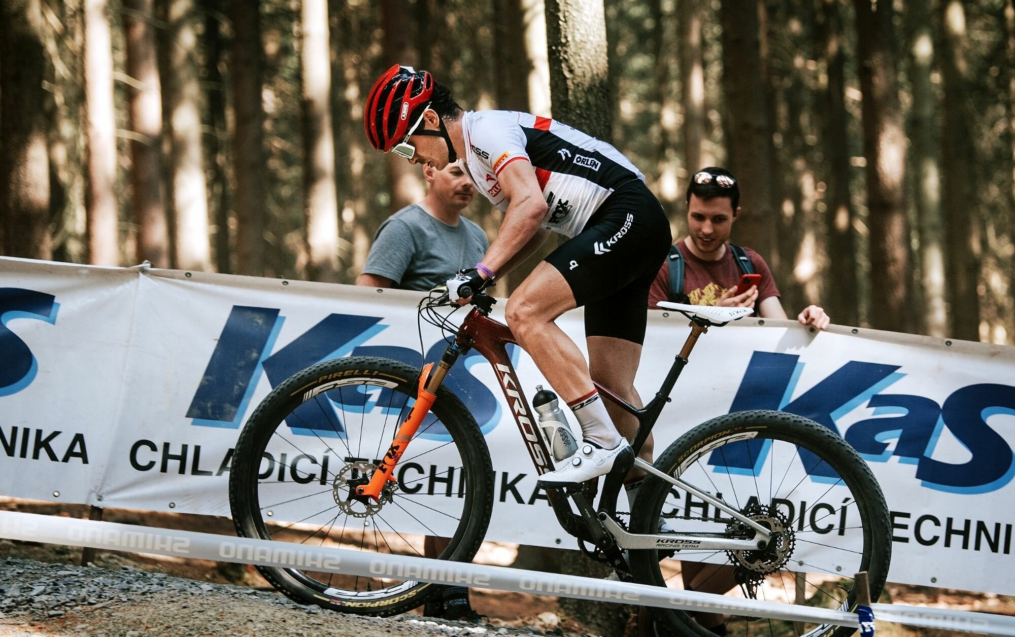Ondrej Cink z KROSS ORLEN Cycling Team zajął 15 miejsce w Pucharze Świata w Novym Mieście. Matylda Szczecińska po raz pierwszy w TOP 10 w wyścigu U23>>